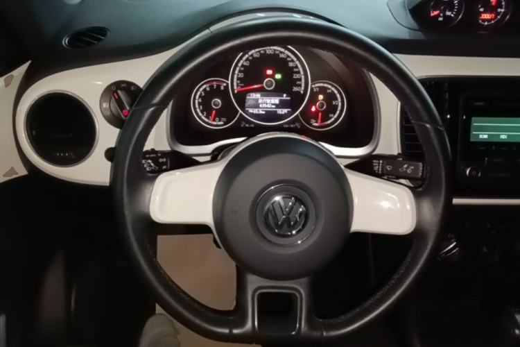 Used Volkswagen Beetle 2013 1.4TSI Fashion Edition Steering Wheel