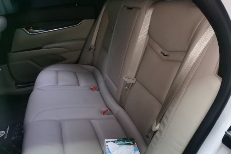 Used Cadillac XTS 2014 28T Comfort Version
