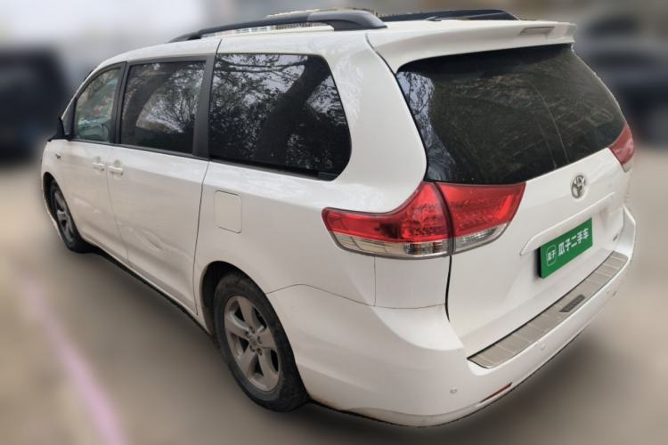 Used Toyota SIENNA  Rear Left 45 Deg