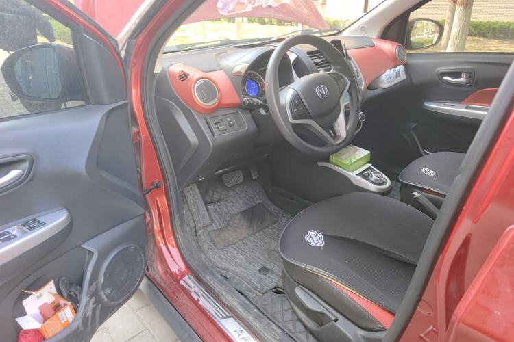 Used CHANGAN Benni 2015 1.4L IMT Sunroof Version China IV Standard
