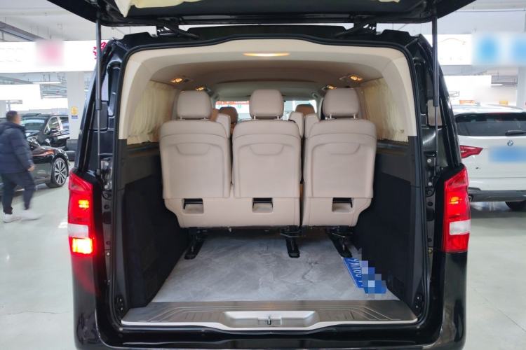 Used Mercedes-Benz Vito 2018 2.0T Elite Version 7 Seats China VI Emission Standard