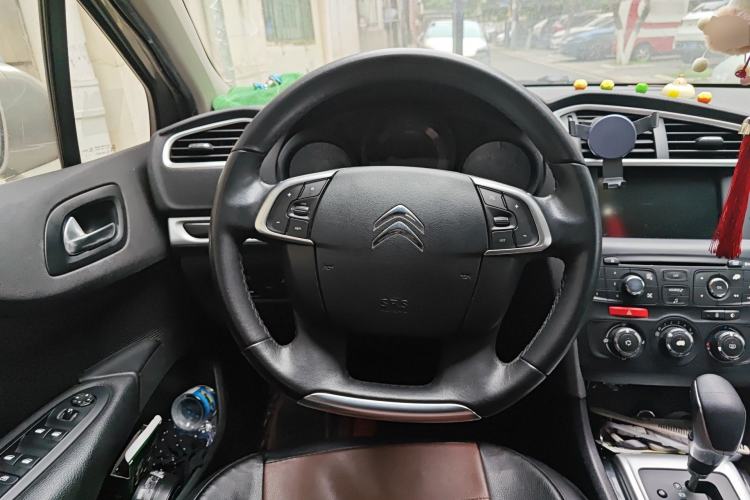 Used Citroen C4L 2015 1.8L Automatic Luxury Edition Steering Wheel