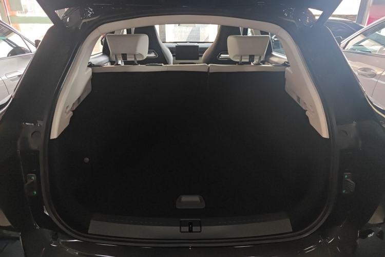 Used JETOUR Dashing 2025 1.5TD DCT Luxury Edition Trunk