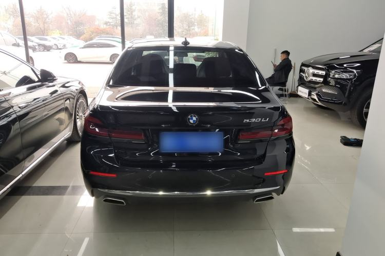 Used BMW 5 Series 2022 Second Facelift 530Li Leading Edition Luxury Package Rear