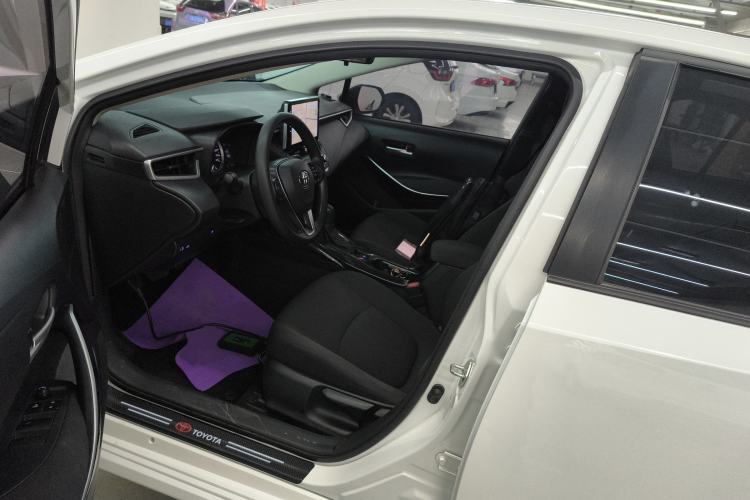 Used Toyota Corolla 2021 Dual-Engine 1.8L E-CVT Pioneer Edition Left Front Seat