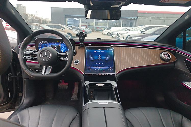 Used Mercedes-Benz EQE 2022 350 Pioneer Edition