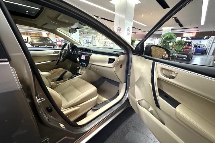 Used Toyota Corolla 2014 1.6L CVT GLX-i
