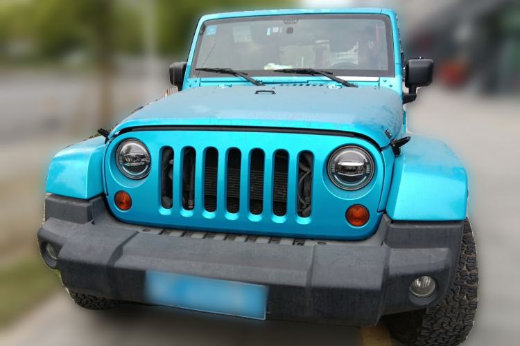 Used Jeep Wrangler 2008 3.8L Sahara two-door model Front