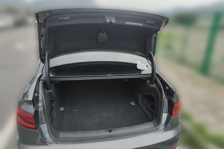 Used Audi A4L 2018 30th Anniversary Edition 45 TFSI quattro Sport model
