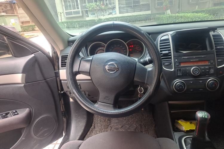 Used Nissan Sylphy 2016 Classic 1.6XE Manual Leading Edition Steering Wheel