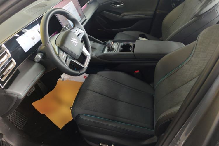 Used BYD Qin L 2025 DM-i Smart Drive 120KM Excellence Model Left Front Seat
