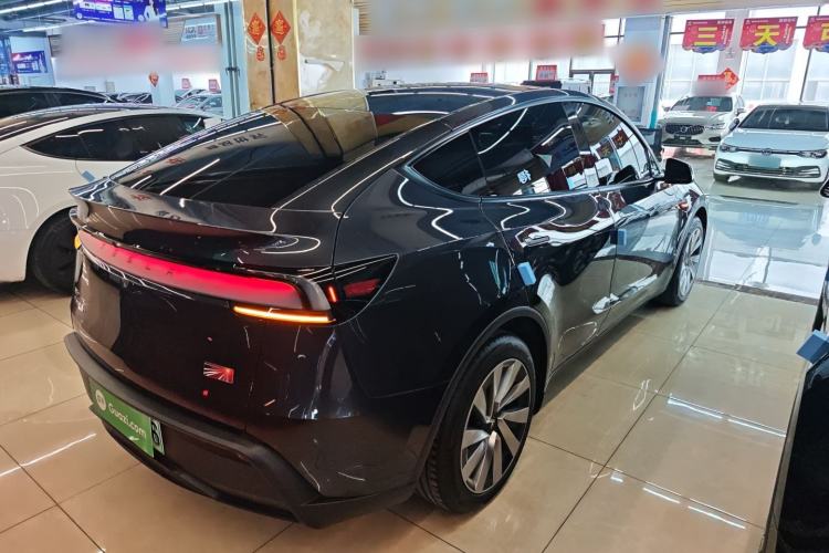 Used Tesla Model Y 2025 Long-Range All-Wheel Drive First Edition