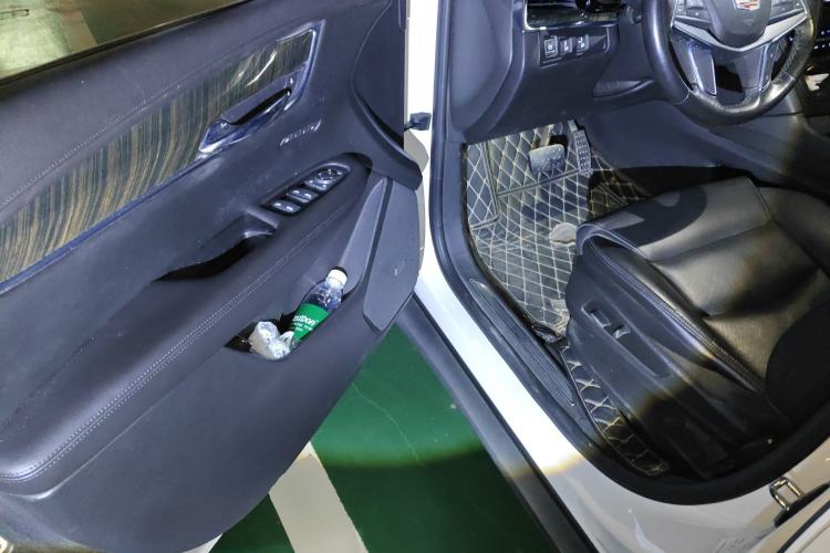 Used Cadillac XT5 2018 25T Luxury Model