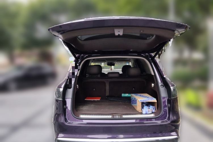 Used Hima AITO M8 2025 Model Pure Electric Max+ Five-Seat Long-Range Version Trunk