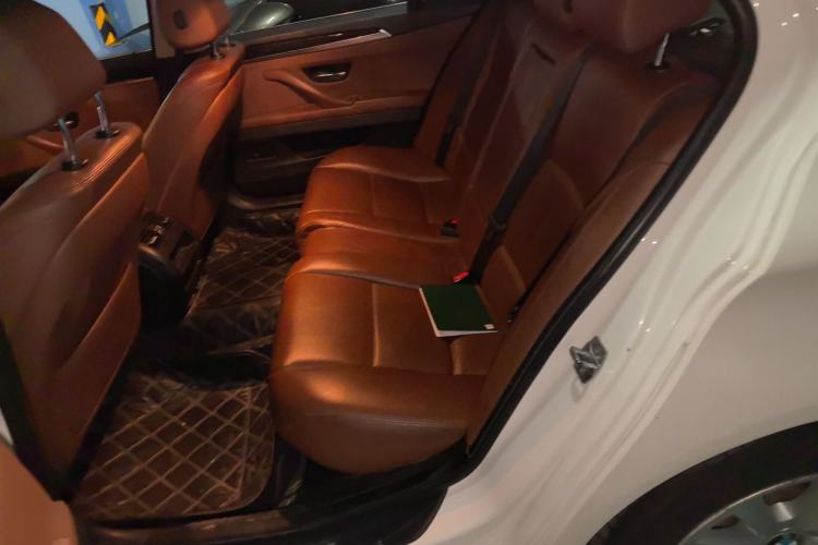 Used BMW 5 Series 2014 528Li Leading Model
