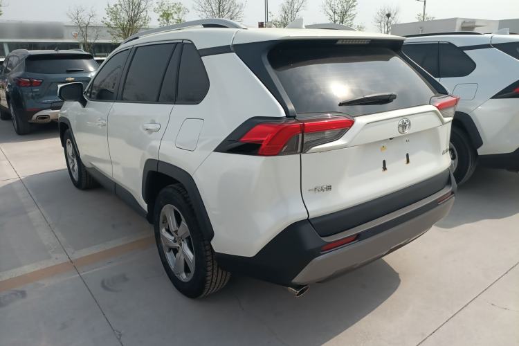 Used Toyota RAV4 2020 2.0L CVT Two-Wheel Drive Fashion Edition Exterior 2