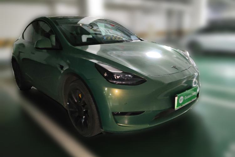 Used Tesla Model Y 2021 Long-Range All-Wheel-Drive Version
