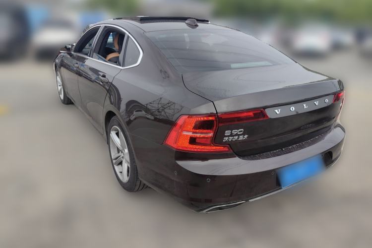 Used Volvo S90 2018 T4 Zhiyuan Edition
