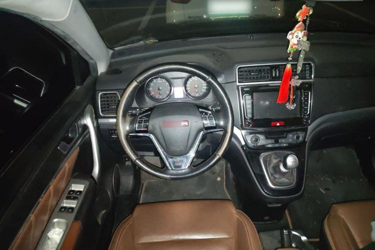 Used Haval H6 2015 Sport Edition 1.5T Manual Two-Wheel Drive Elite Model Steering Wheel
