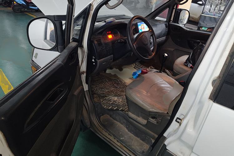 Used FORTHING Lingzhi 2013 M3 1.6L 7-Seater Comfort Model