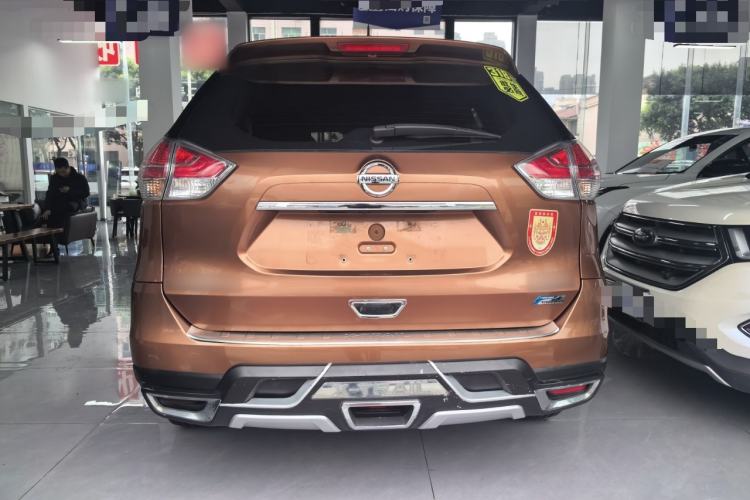 Used Nissan X-Trail 2015 2.0L CVT Comfort MAX Edition 2WD
