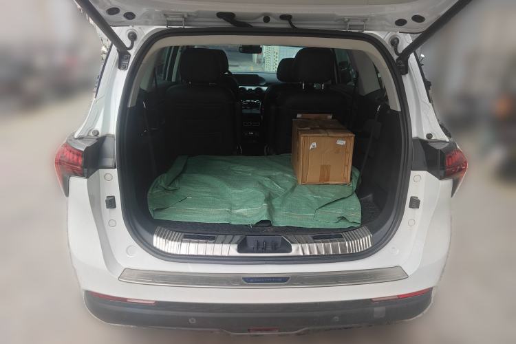 Used FORTHING Yacht 2022 1.5T DCT Chasing-the-Waves Edition Trunk