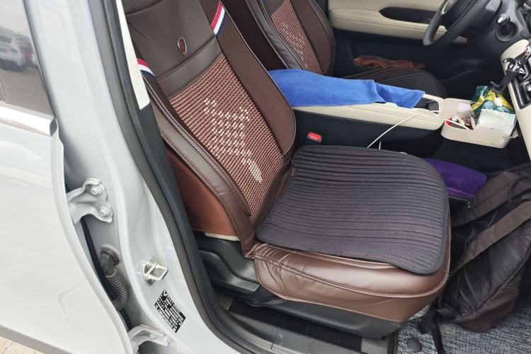 Used Wuling Bingo PLUS 2024 510 km Flagship Edition Four-Seater Version
