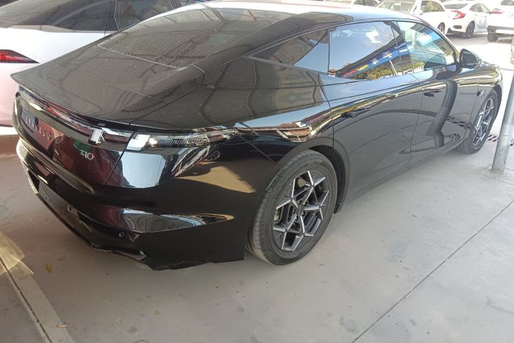 Used Lynk & Co Z10 2025 71 kWh 602 km Range Rear-Wheel Drive Pro
