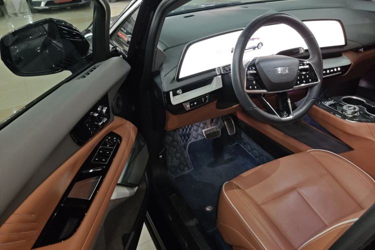 Used Cadillac OPTIQ 2024 Standard Range Version
