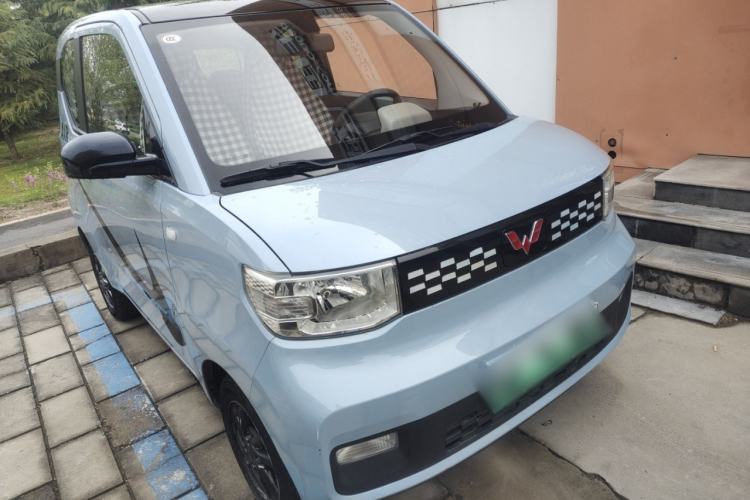Used Wuling Hongguang MINIEV 2020 Zizai Version Lithium-NMC Front Right 45 Deg
