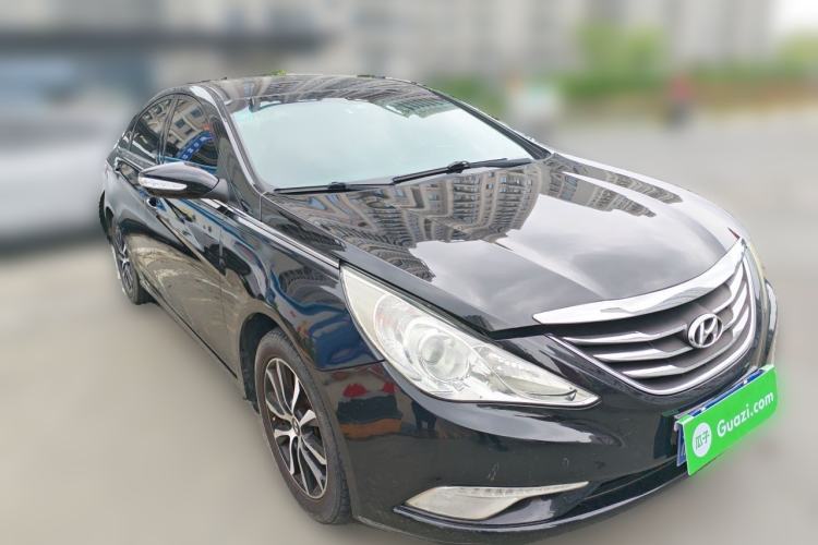 Used Hyundai Sonata 2013 2.0L Automatic Leading Edition Front Right 45 Deg