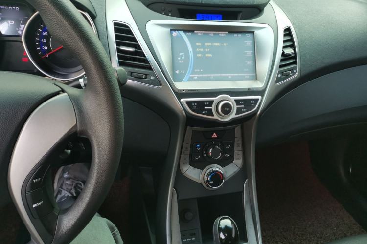 Used Hyundai Elantra (5th Generation / Langdong) 2012 1.6L Automatic Fashion Edition