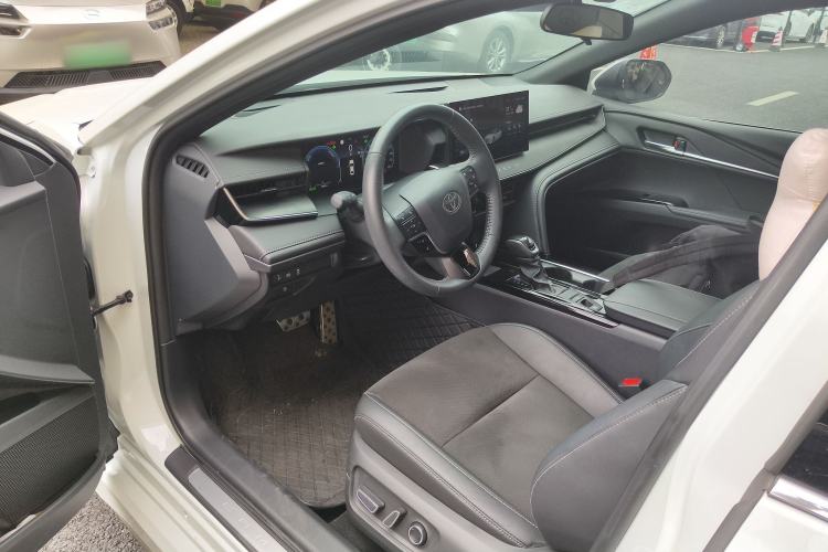 Used Toyota Camry 2024 Dual-Motor 2.0 HXS Sport Plus Edition