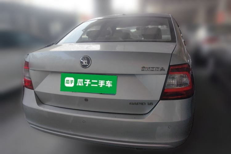 Used Skoda Rapid 2013 1.6L Automatic Smart Selection Model