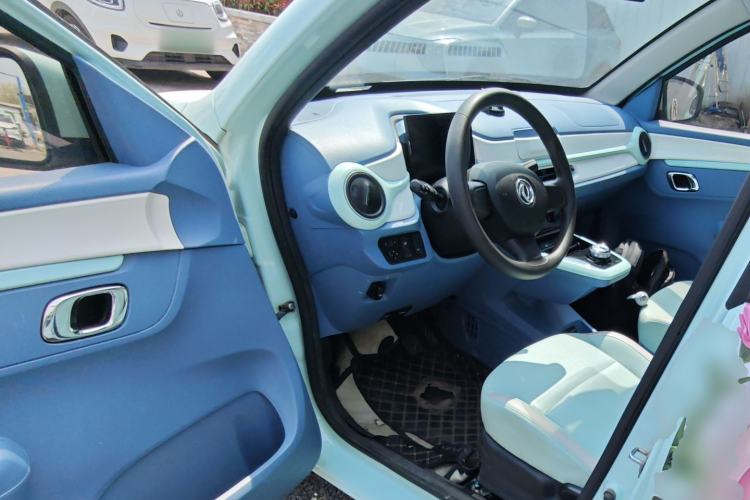 Used Dongfeng NAMMI BOX 2022 Chasing Wind Edition 331 km Standard Model Driver Seat