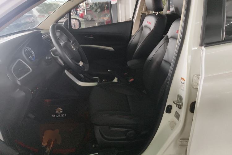 Used Suzuki S-Cross 2014 1.6L CVT Four-Wheel Drive Luxury Version
