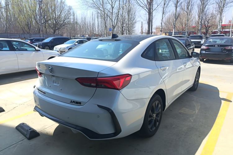 Used Buick Verano 2023 Pro GS Hunter Wind Edition