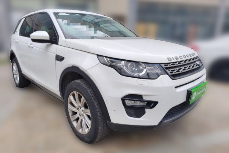 Used Land Rover Discovery Sport 2017 2.0T SE Front Right 45 Deg