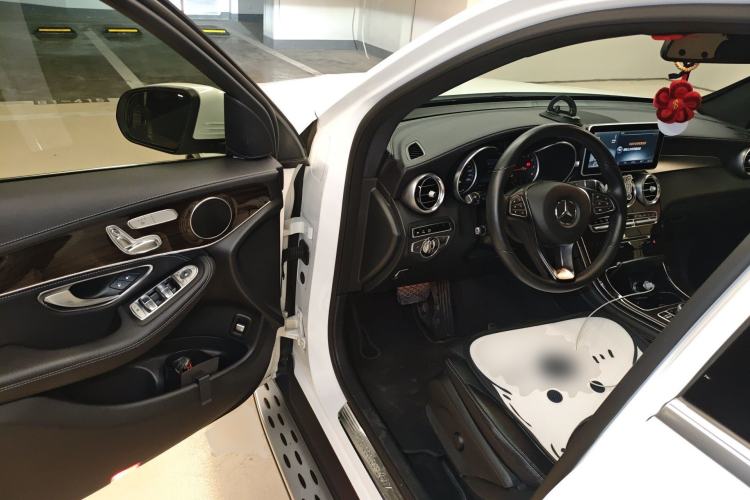 Used Mercedes-Benz GLC 2016 GLC 260 4MATIC Luxury Model Driver Seat