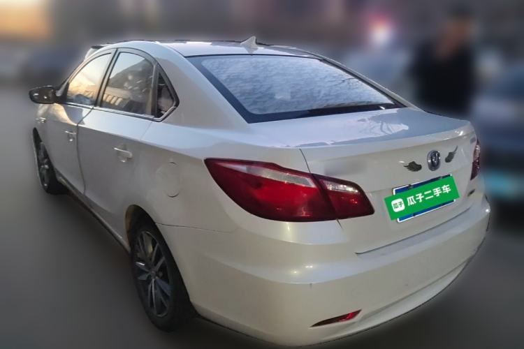 Used CHANGAN Eado 2015 1.6L Manual Luxury Model China IV Standard