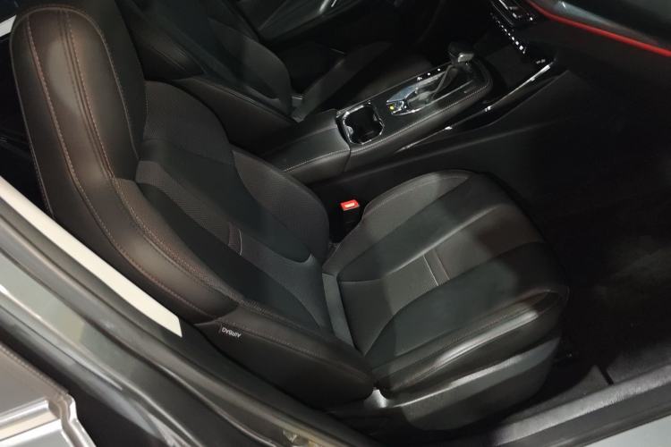 Used CHANGAN OSHAN X5 2021 1.5T DCT Prestige Edition Right Front Seat