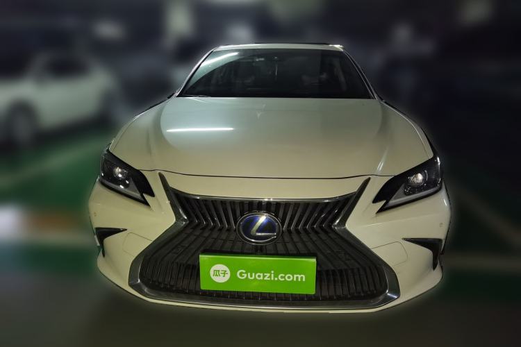Used Lexus ES 2018 300h Premier Edition China V Standard
