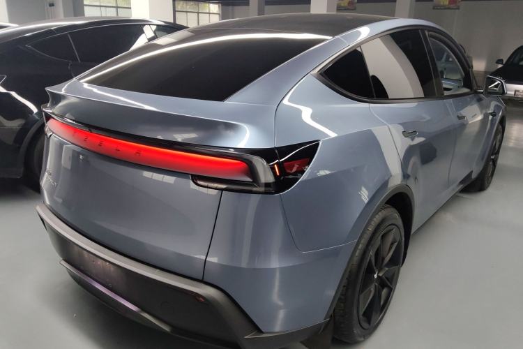 Used Tesla Model Y 2025 Rear-Wheel-Drive Version Rear Right 45 Deg