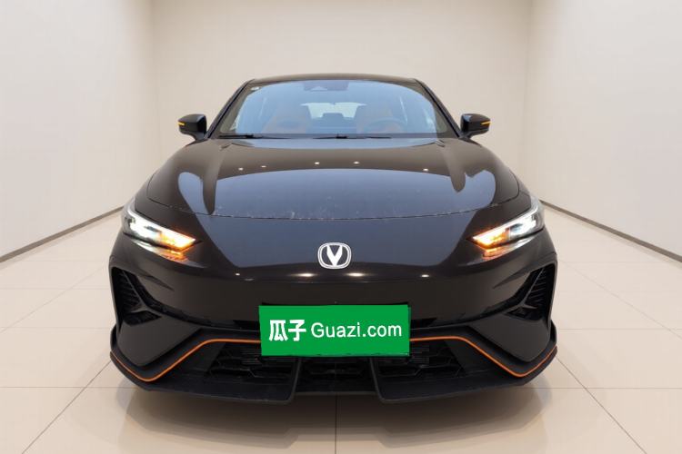 Used Changan UNI-V 2025 Model Third-Generation 2.0T Dynamic Edition