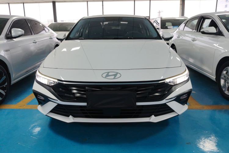 Used Hyundai Elantra 2023 1.5L CVT GLX Elite Edition Front