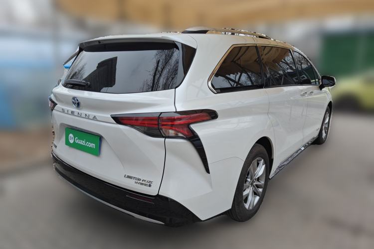 Used Toyota SIENNA 2021 2.5L Hybrid Ultimate Edition Rear Right 45 Deg