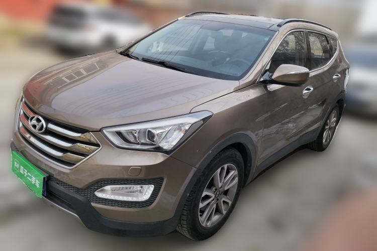 Used Hyundai Santa Fe 2013 Revised Version 2.4L Automatic All-Wheel Drive Luxury Trim
