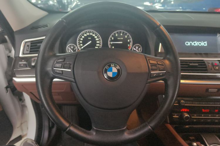 Used BMW 5 Series GT 2015 528i Leading Model