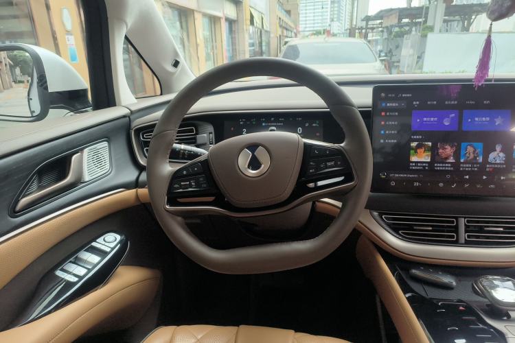 Used Denza D9 2022 DM-i 970 Four-Wheel Drive Flagship Model