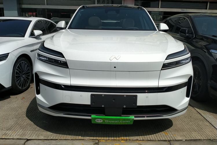 Used ONVO Luxeed L90 2025 Model—Ultra Six-Seater Version Front